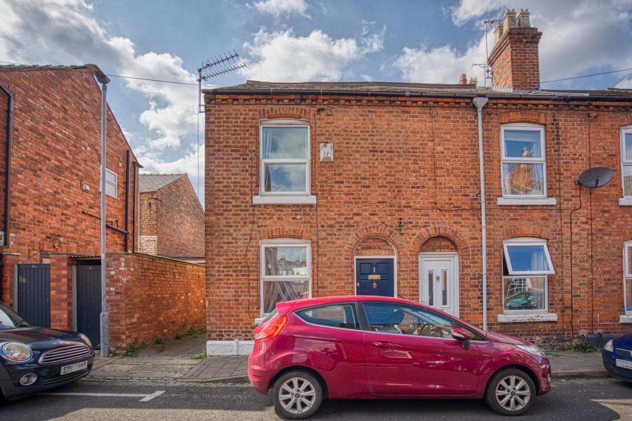 *New* Chester Canal Side 2 Bed Character Home Экстерьер фото